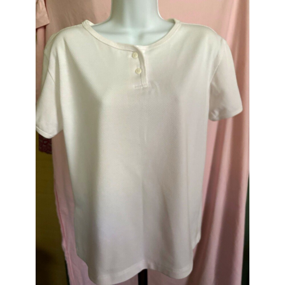 Best United Garment Co Size Small Women’s Textured Henley Blouse White 38” Bust
